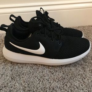 Women’s Nike sneakers Roshe two black